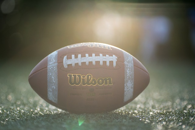 7射进2球！官方：拉菲尼亚当选本菲卡vs巴萨全场.